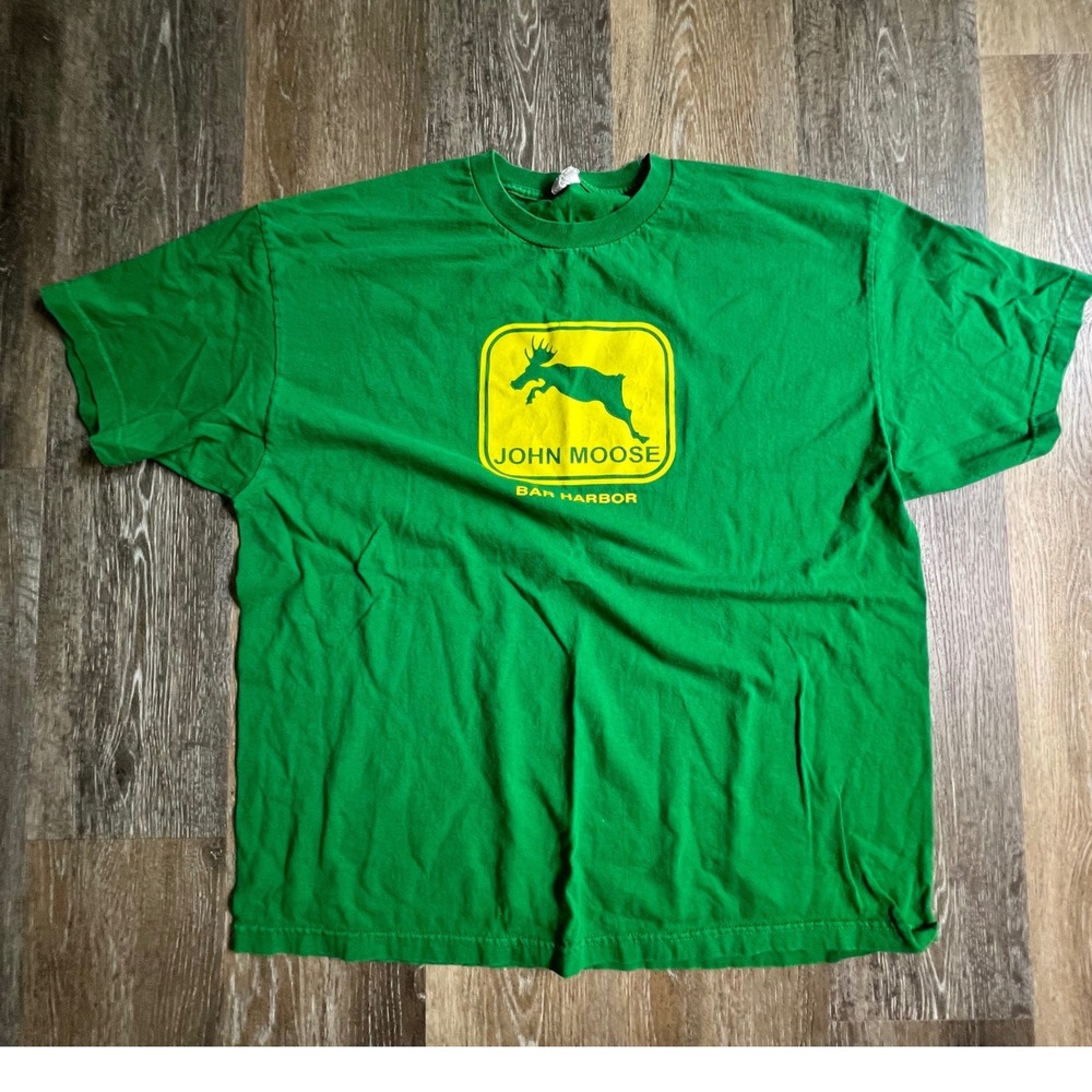 Alstyle John Moose Graphic T-Shirt Mens 2XL Green Bar Harbor Maine Parody Tee